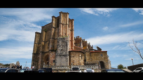 Amiga sorprende y canta a los novios en su baile de casados en el hotel Olimpo