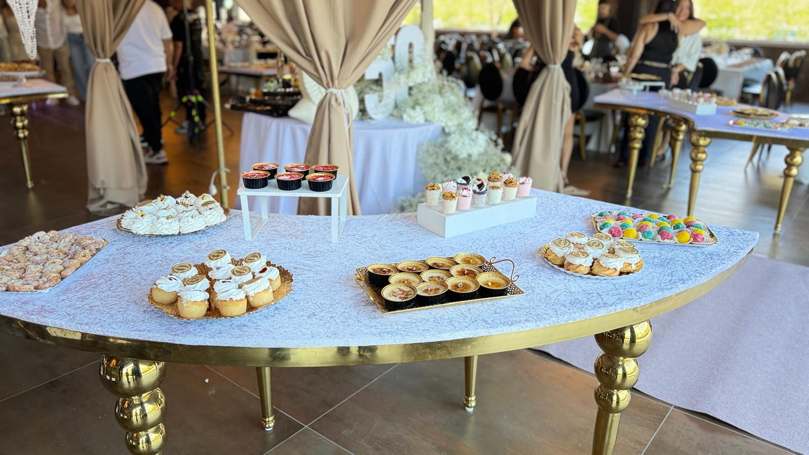 "Sweet Elegance – בר מתוקים מעוצב לאירועים לפי תקציב"