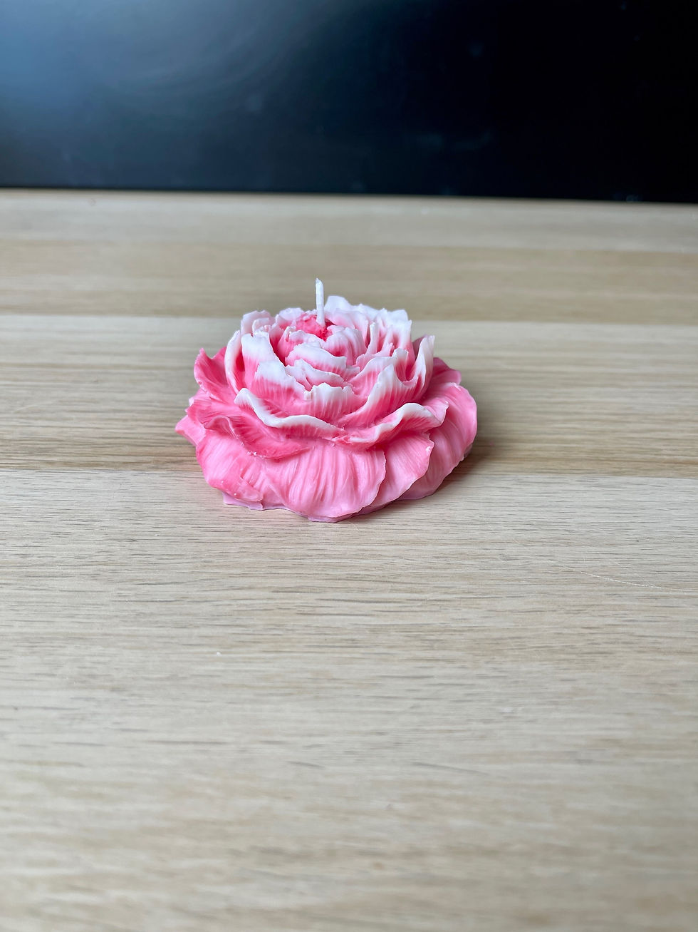 Miniature : bougie moulée en forme de pivoine rose et blanche