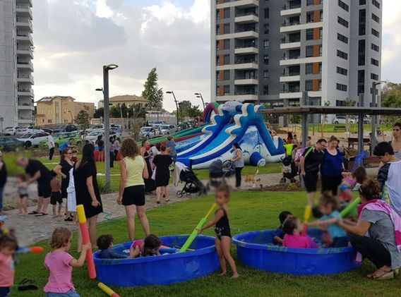 מתנפחים