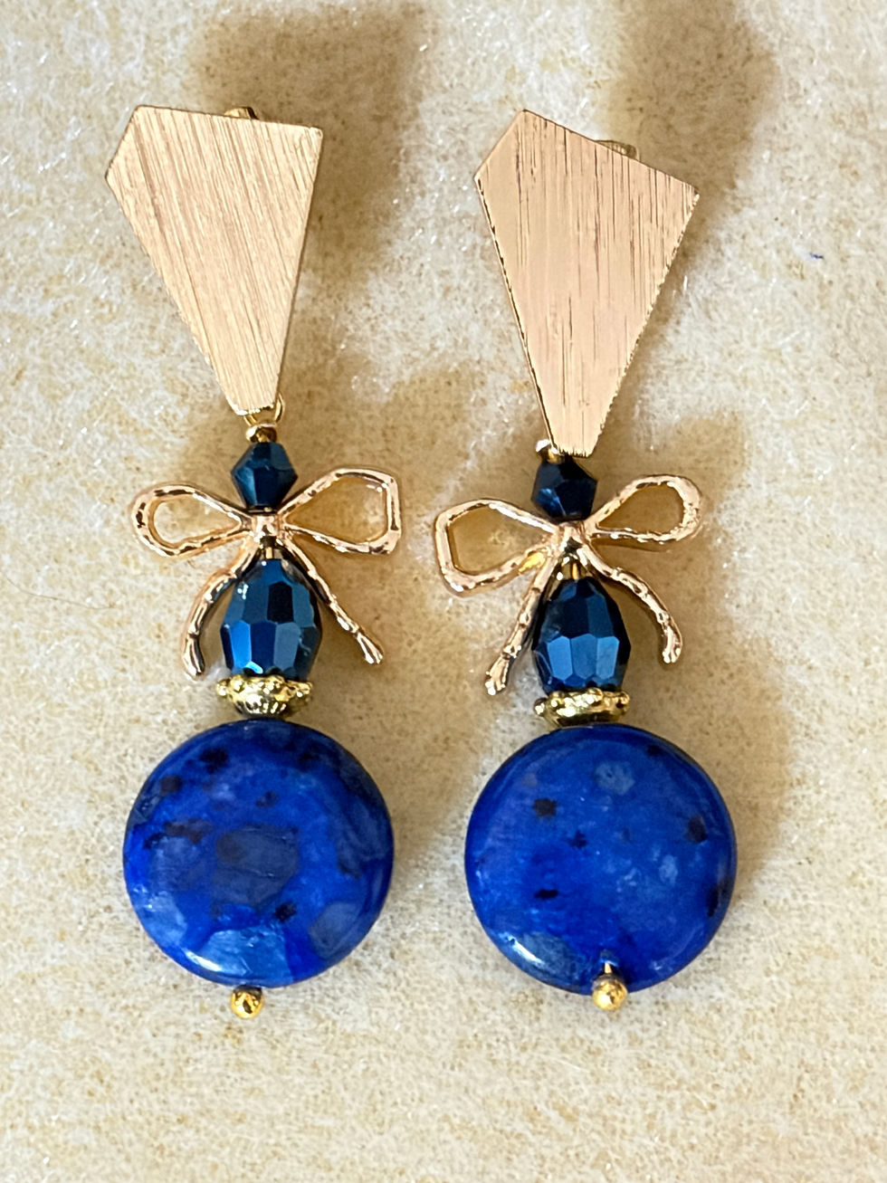 Thumbnail: Blue & Gold Gift Earrings 