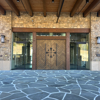 Entrance of Cloudland at McLemore Resort