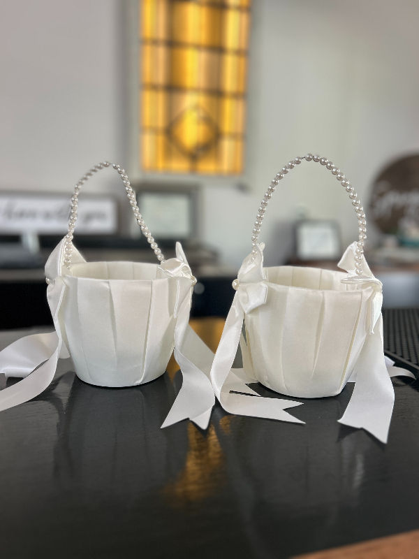 Flower girl baskets (2)