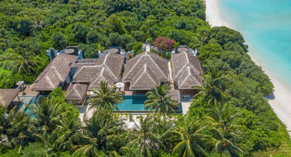 akih_exterior_view_4bedroom_beach_pool_residence_aerial_1920x1037px