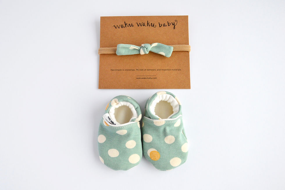Thumbnail: Organic Bamboo Baby Shoes - Mint Dots