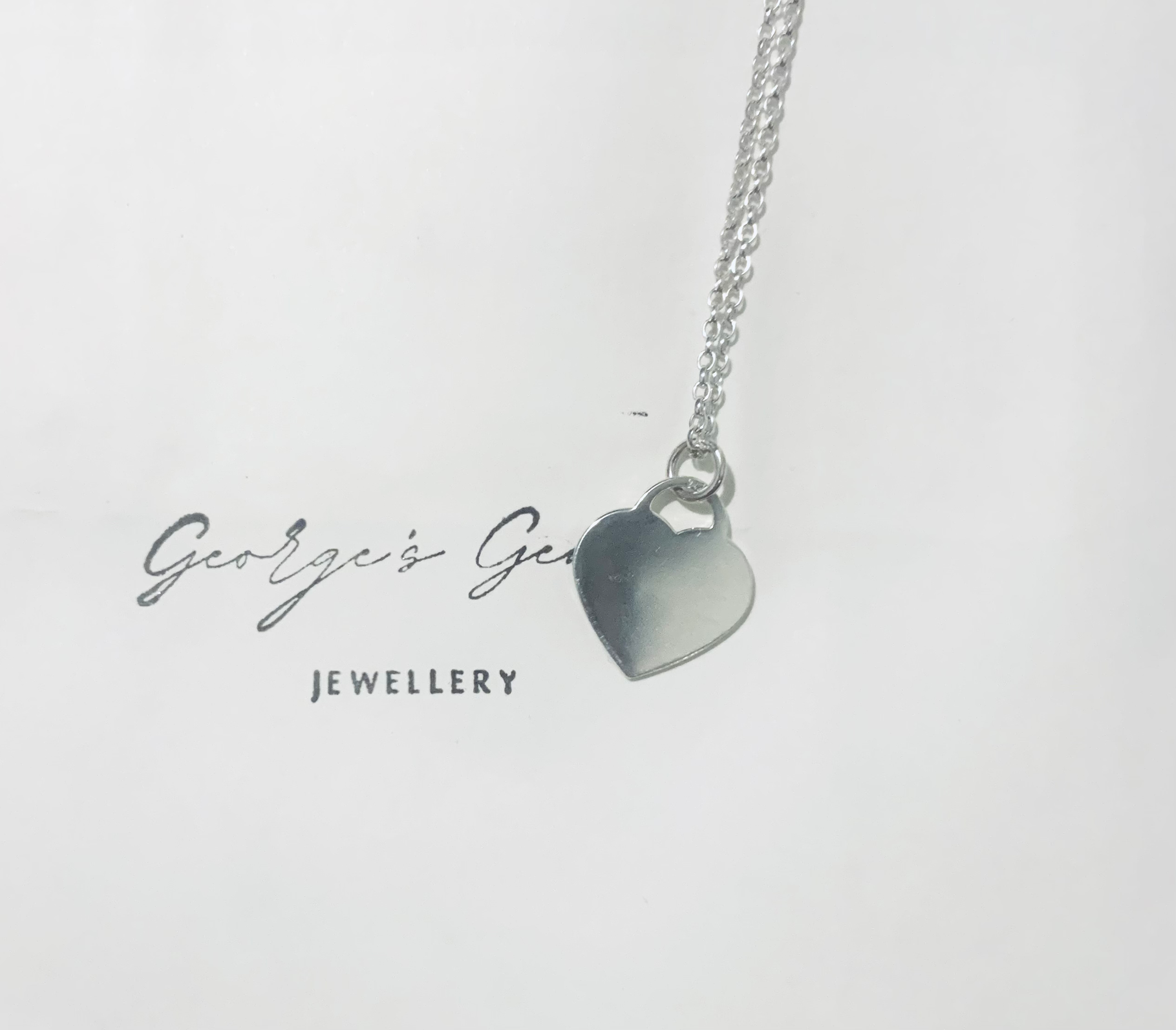 Heart necklace (can be personalised )