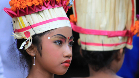 BOOK REVIEW: TARI THE LITTLE BALINESE DANCER