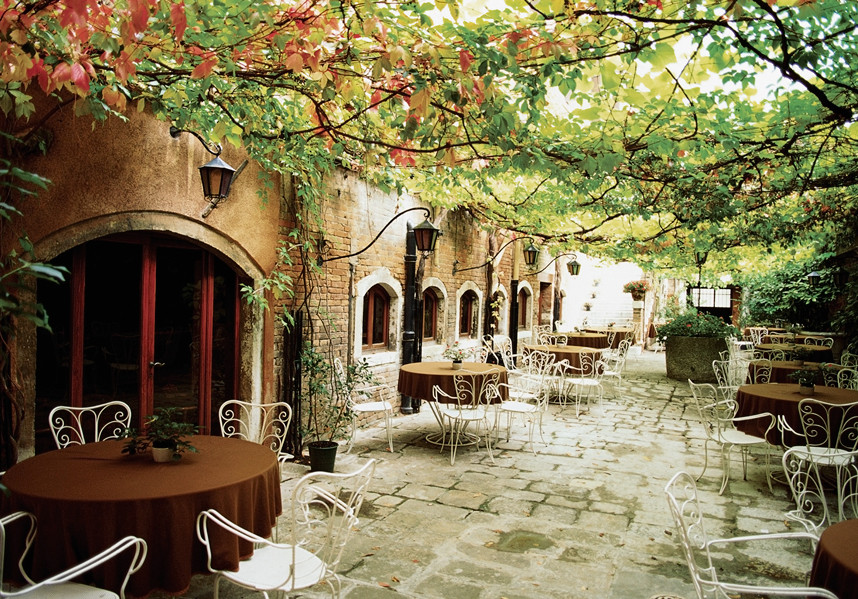 Outdoor Cafe