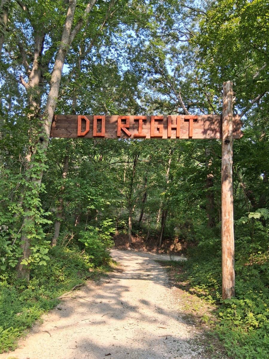 Get Right Do Right driveway sign