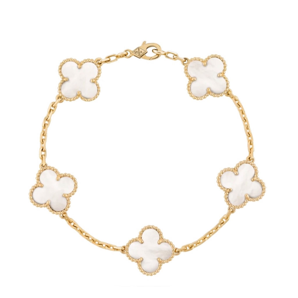 Pearl Clover Bracelet