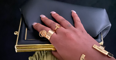 IJ Signature collection, Gold ring and hand cuff
