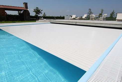 volet-automatique-piscine.jpg