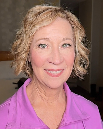 mature-soft-glam-on-fair-skin-tone