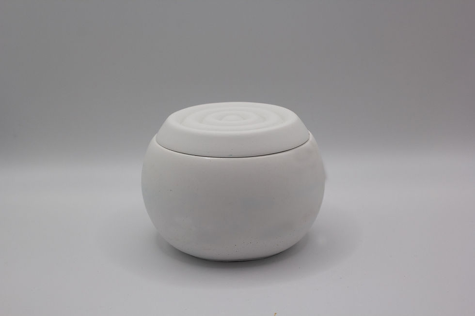 Bougie en pot motif spirale
