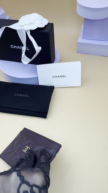 Thumbnail: CHANEL BROWN CARDHOLDER IN CHAMPAGNE HARDWARE