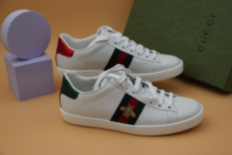 GUCCI BEE ACE SNEAKERS