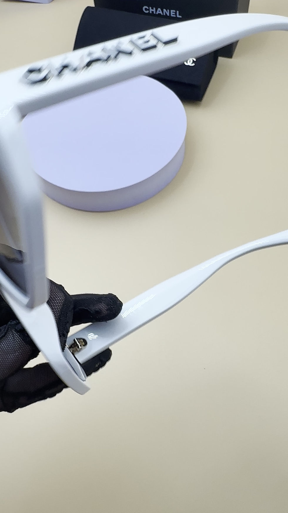 Thumbnail: CHANEL WHITE SUNGLASSES CH 5556U