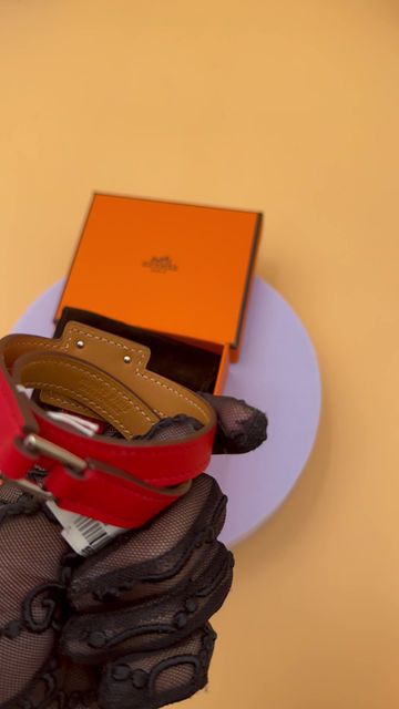 Thumbnail: HERMÉS LOCK BRACELET IN RED SILVER HARDWARE