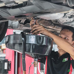 Servicing 1.JPG