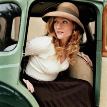Julie.gif