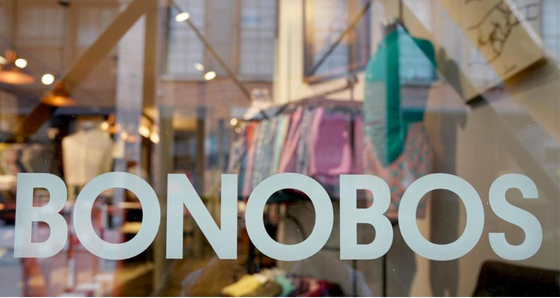 Brick-and-Mortar Retailers Shift to E-Commerce