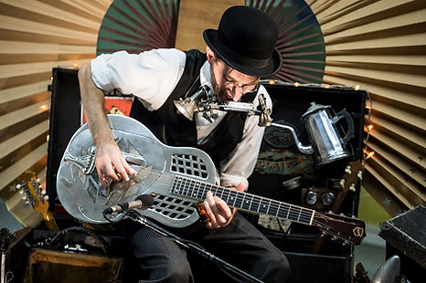 Sébastopol blues, l'homme orchestre en concert au Salaise blues festival