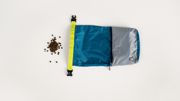 Arcadia Trail_Feeding Bag.gif