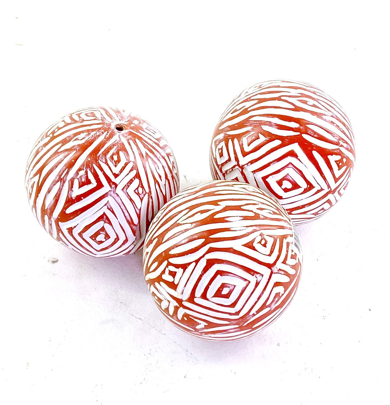 Medi 9.5CM Resin Ball Red