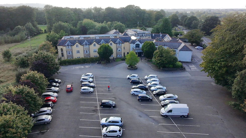 Ractket hall