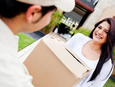 Connected E-commerce: When Product Orders Itself