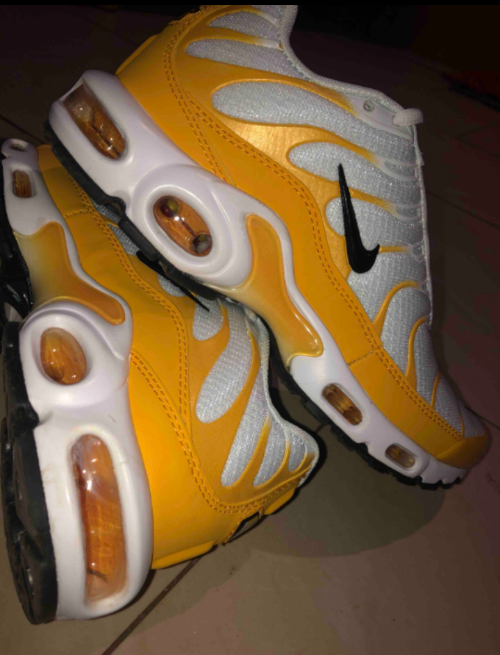 Writer: 24/7 Fashions