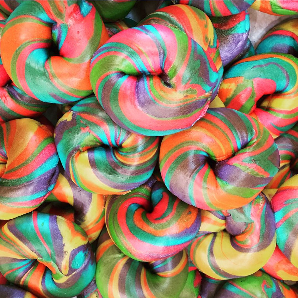 Thumbnail: CBR004 - RAINBOW BAGEL BOX x 10