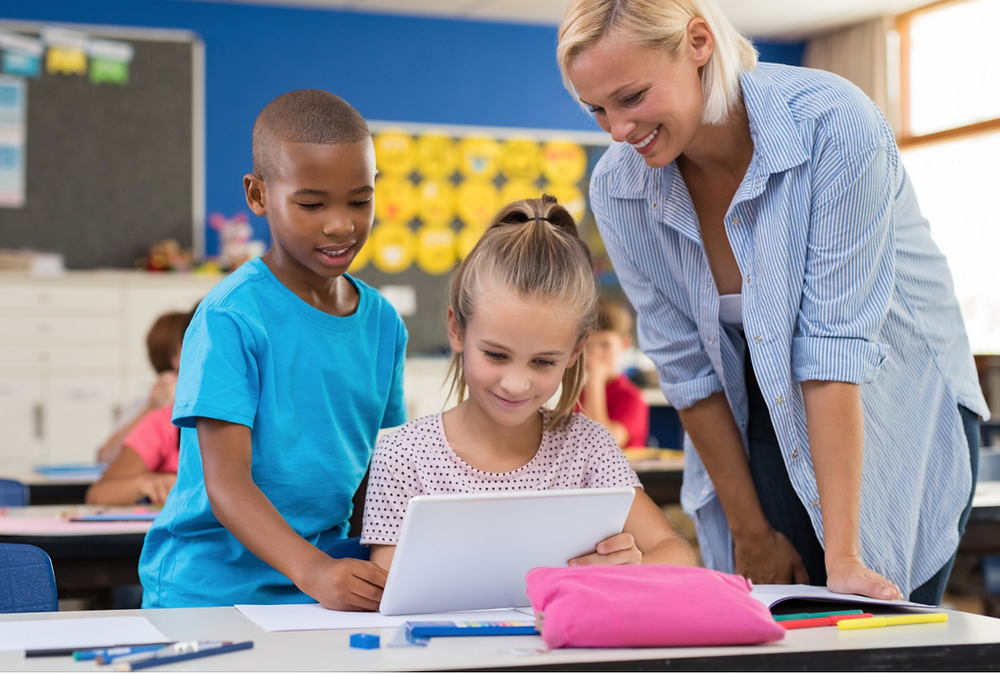 Fun artificial Intelligence AI activities for kids, online activities, plugged and unplugged activities