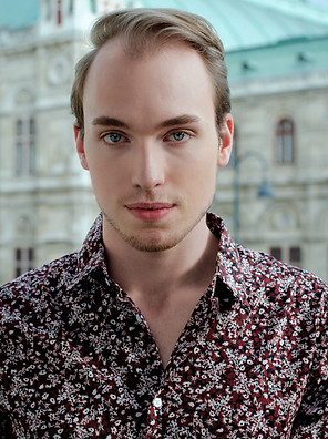 Veronika Kühnelt-Leddihn.jpg