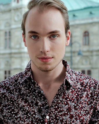Veronika Kühnelt-Leddihn.jpg