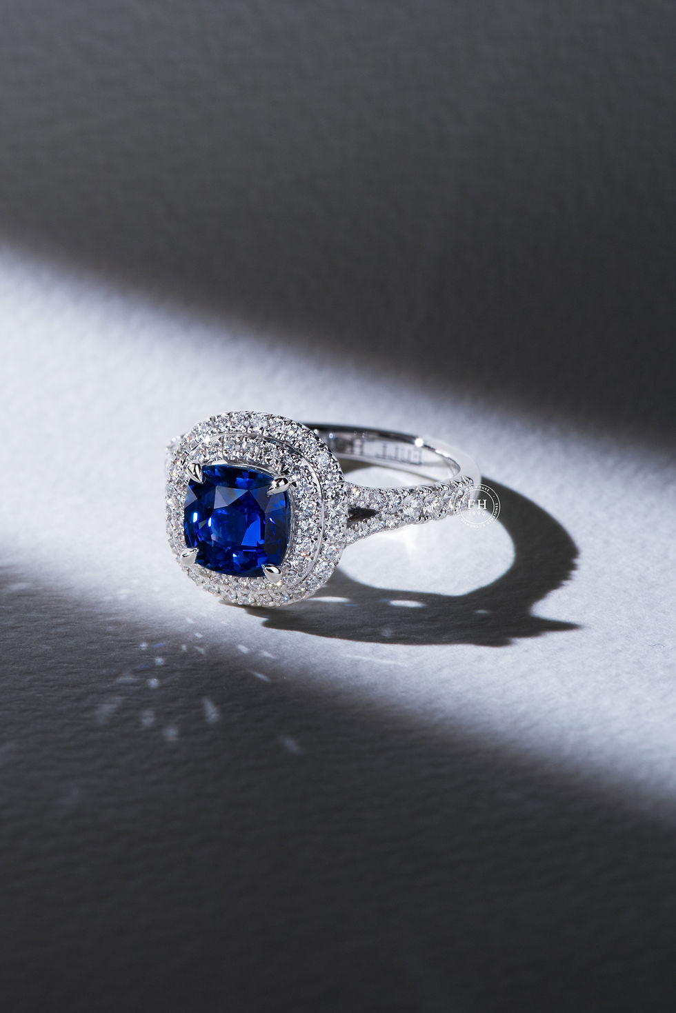 無燒皇家藍藍寶石戒指