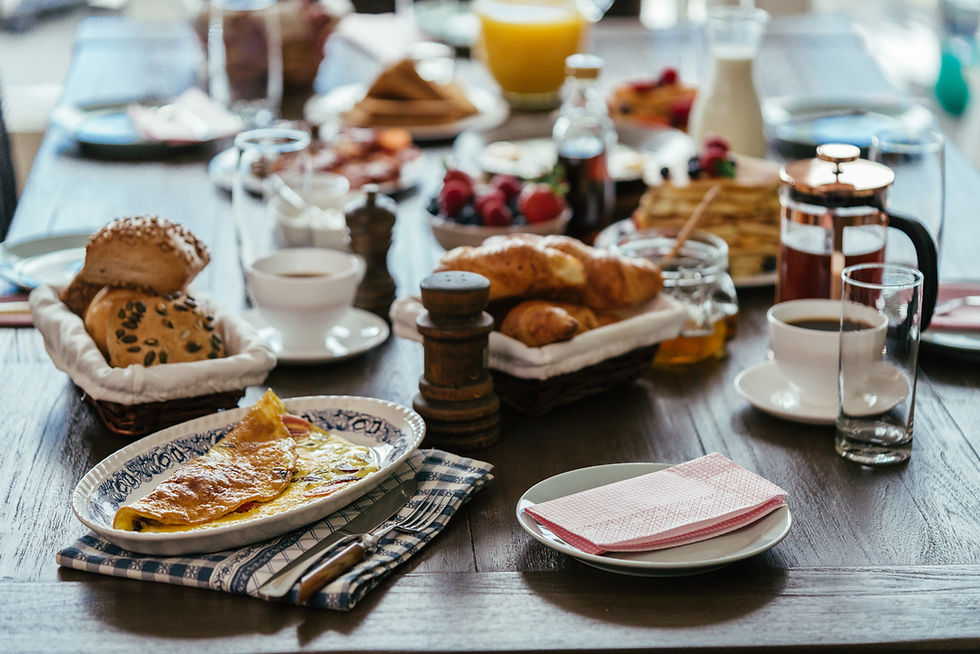 Breakfast at Four Sisters Inn