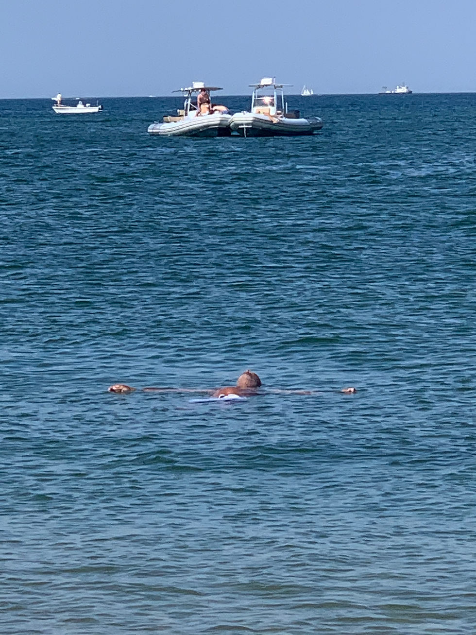 Four Sister Inn Marthas Vineyard Beach Vacation