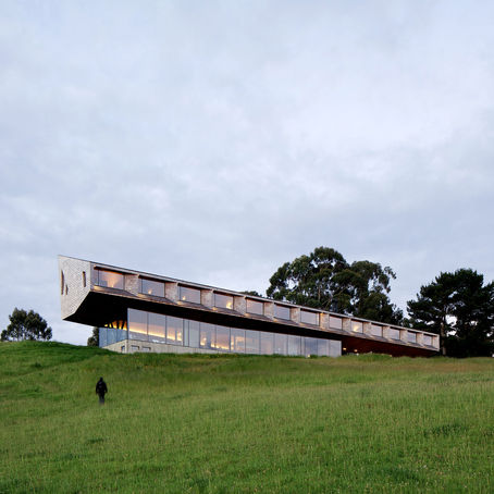 Refugia Hotel / Mobil Arquitectos