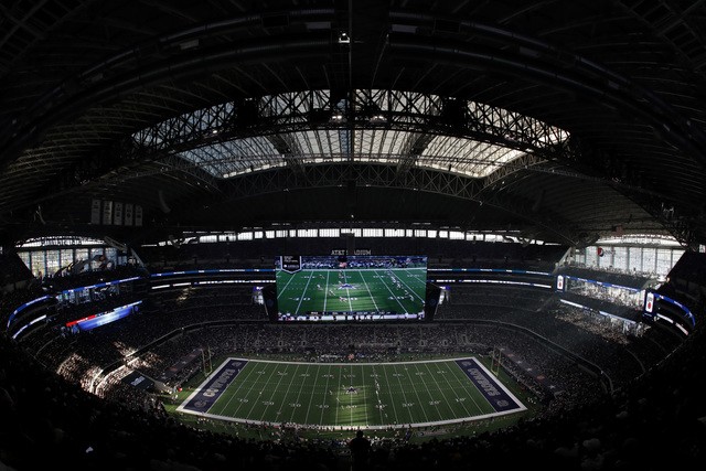 Bears @ Cowboys in Dallas 2010
