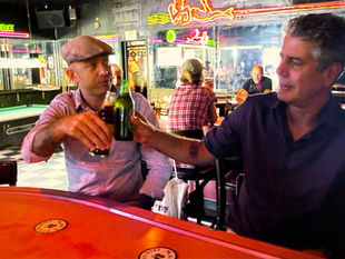 Anthony Bourdain The Layover 121111 with Chris Garver