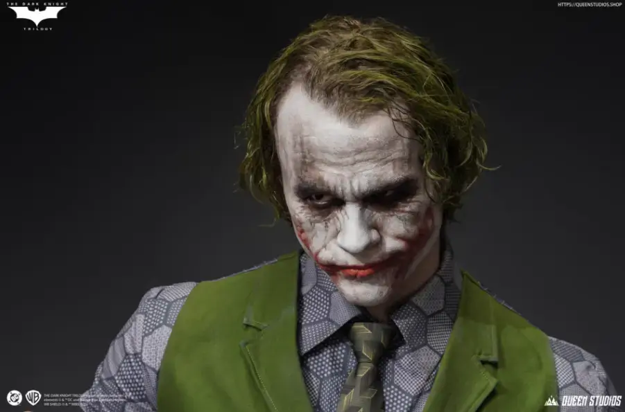 Thumbnail: 【PRE-ORDER】Queen Studios - The Dark Knight: The Joker Life-Size Bust Statue