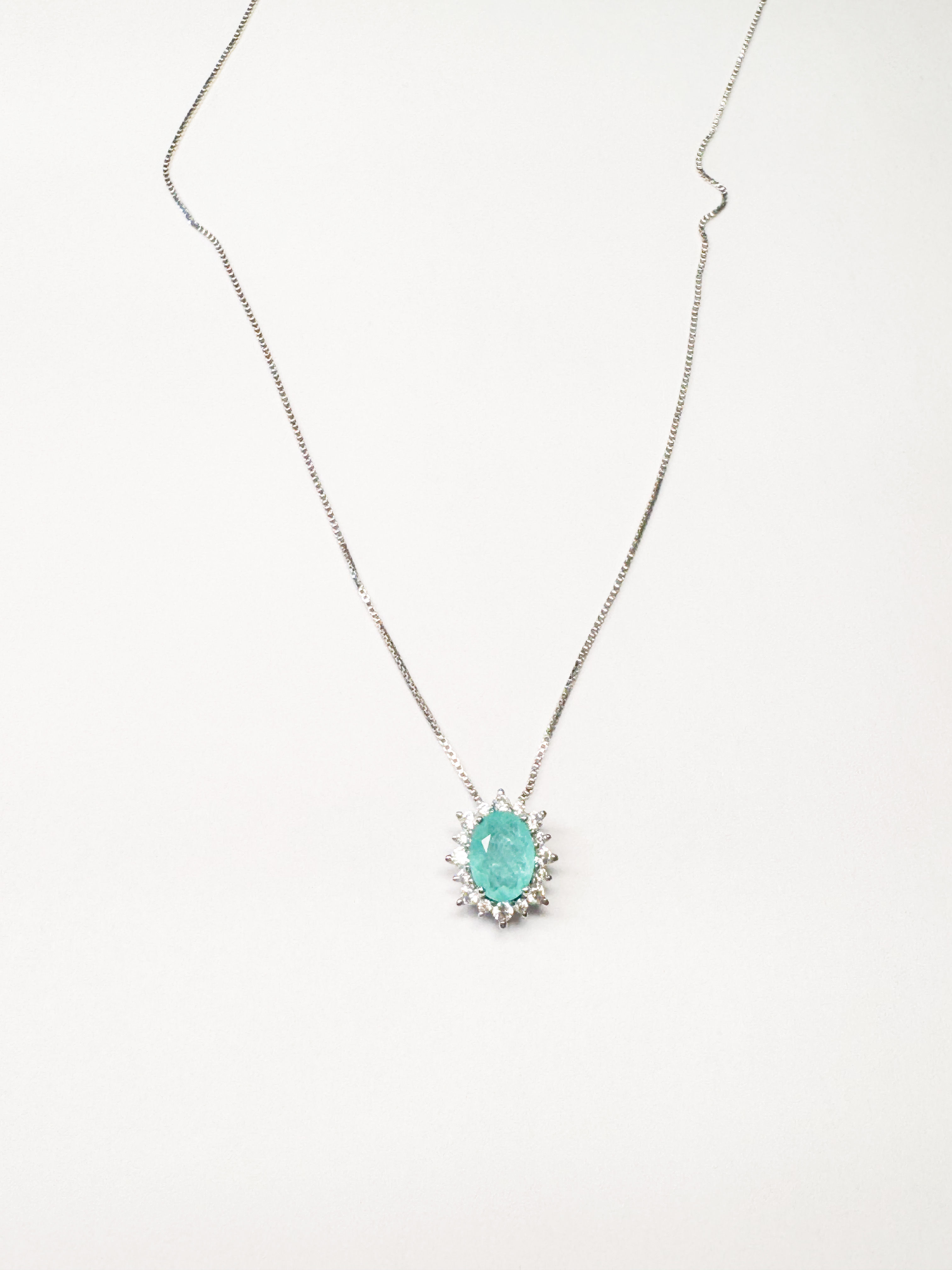 Colar tom esmeralda colombiana