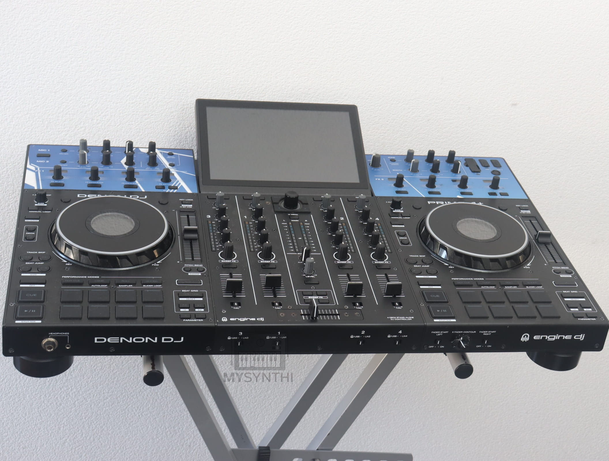 Denon Dj Prime 4+ - DJ Controller + Flightcase + 1 Jahr Gewährleistung