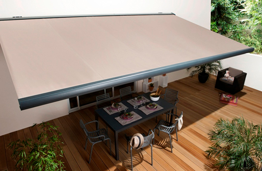 Toldo brazo invisible