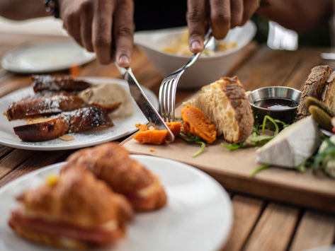 Why You Need to Use All Your Senses While Eating