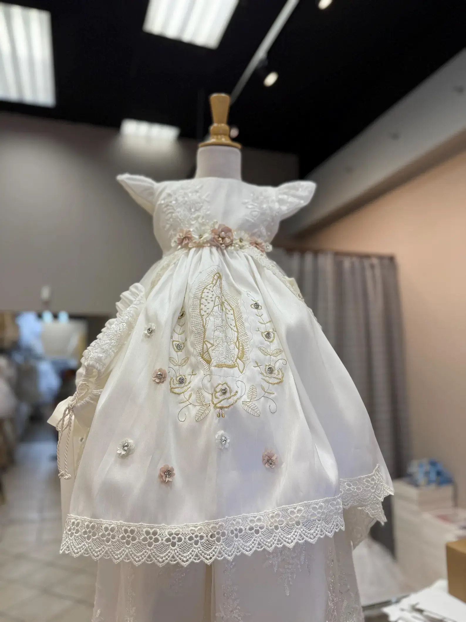 Ropon 2- pieces hand embroidery with the Virgencita de Guadalupe