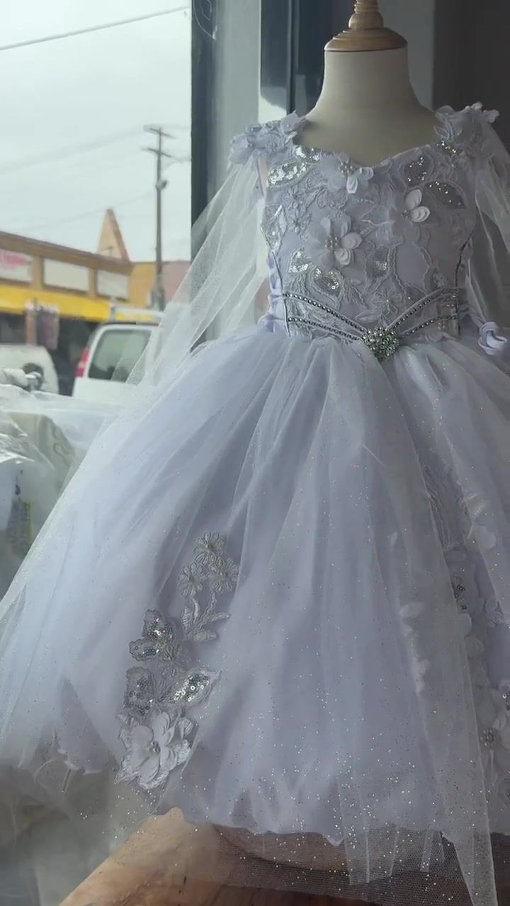 Thumbnail: Elegant Lavender Princess Ball Gown for Girls