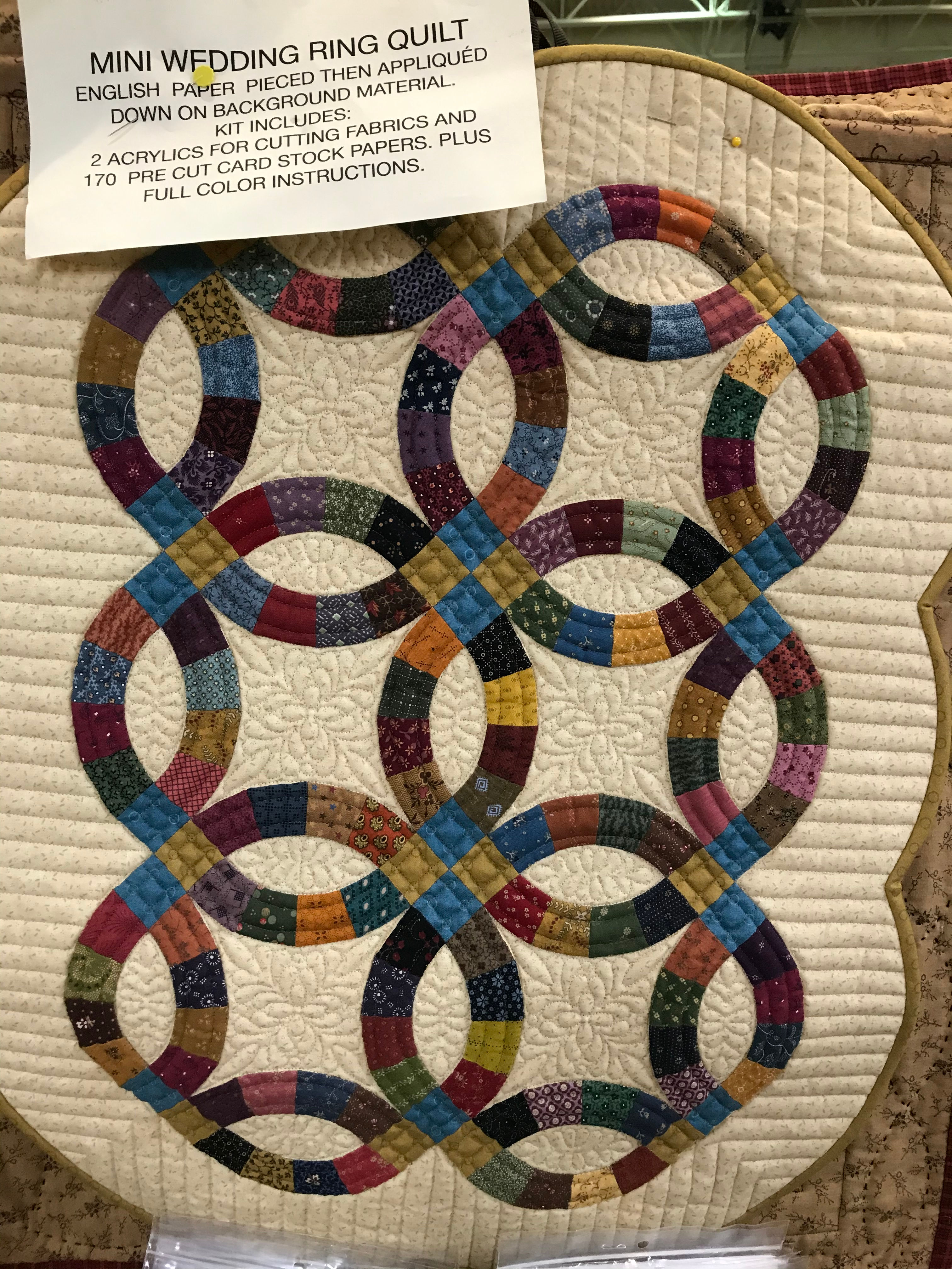 Double Wedding Ring Mini Quilt 19”x 25” kit