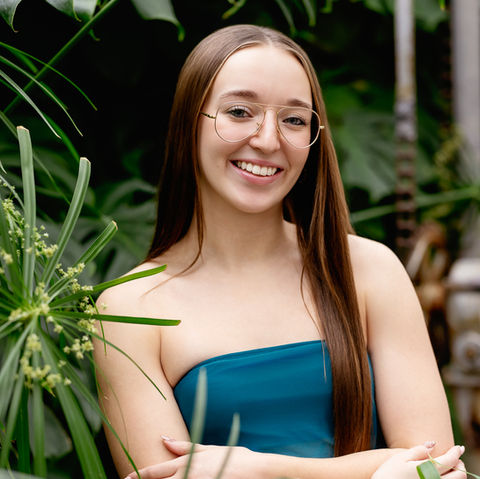 Greenhouse Senior Photos in Cleveland, Ohio at Rockefeller Park Greenhouse